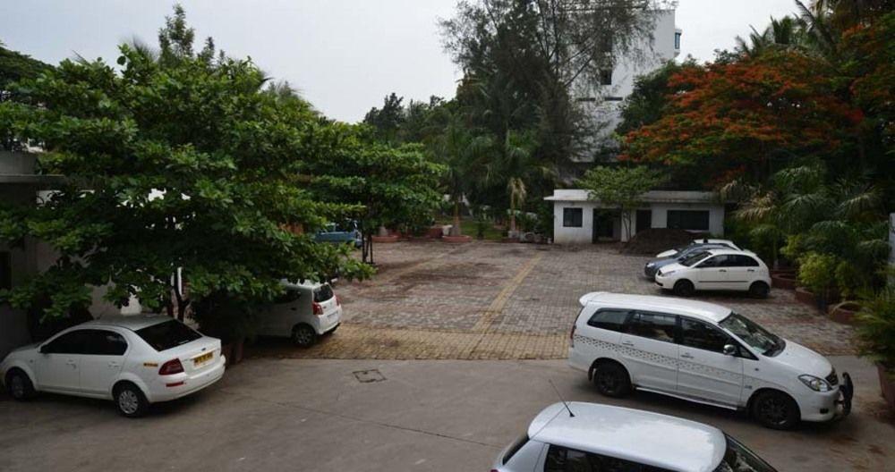 โรงแรมกล สาคร Pimpri-Chinchwad ภายนอก รูปภาพ